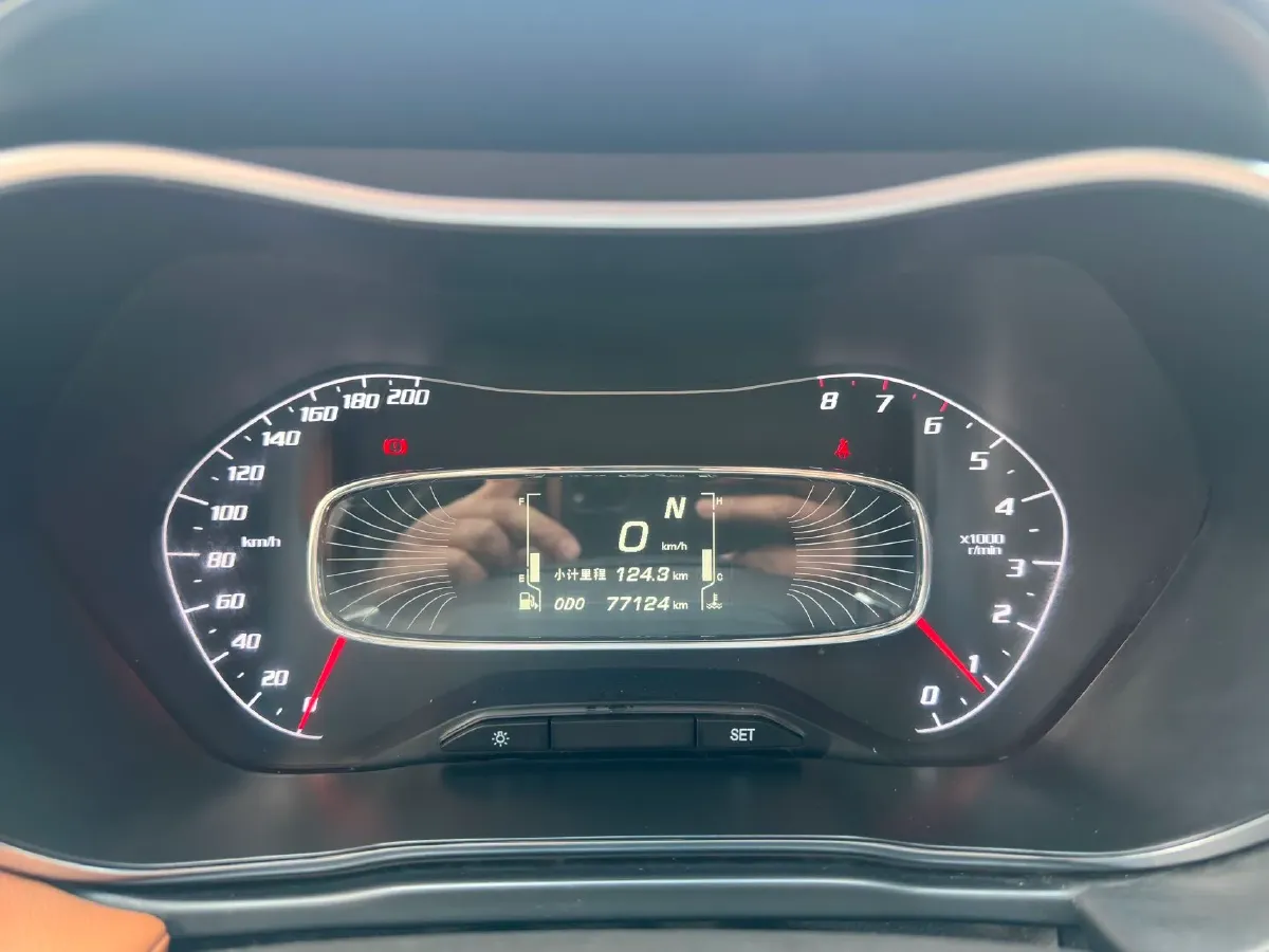 2017 HaiMa S5 Young Edition 1.6L 122HP L4 5MT,autocango,china used car exporter,china ev exporter,chinese used car exporter,chinese used ev exporter