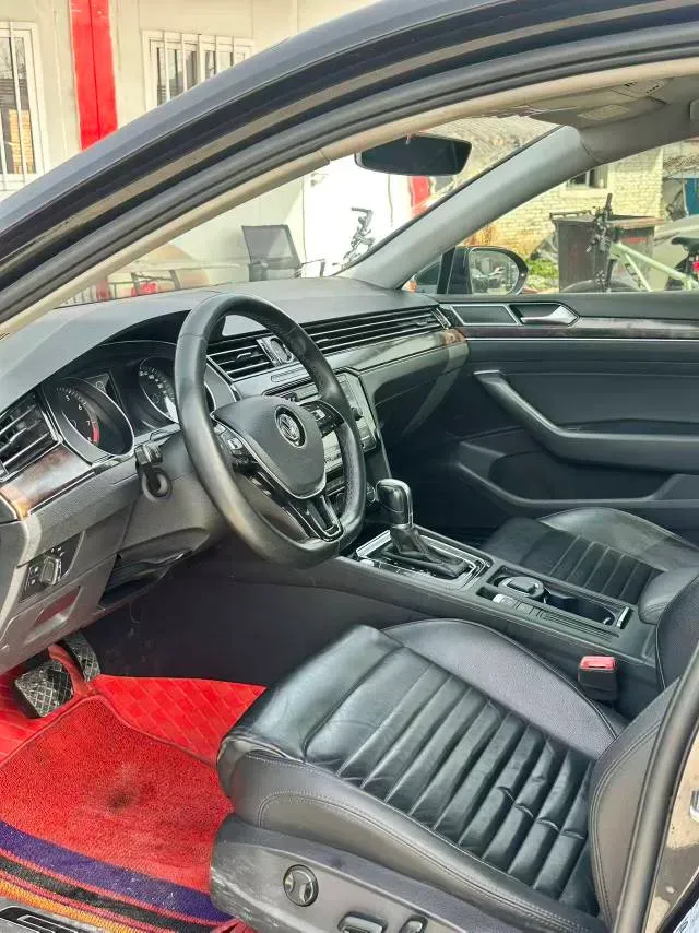 2018 Volkswagen Magotan 2.0T 220HP L4 7DCT,autocango,china used car exporter,china ev exporter,chinese used car exporter,chinese used ev exporter