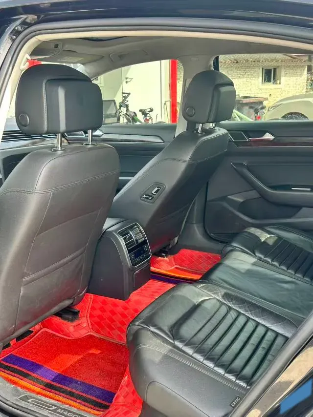 2018 Volkswagen Magotan 2.0T 220HP L4 7DCT,autocango,china used car exporter,china ev exporter,chinese used car exporter,chinese used ev exporter