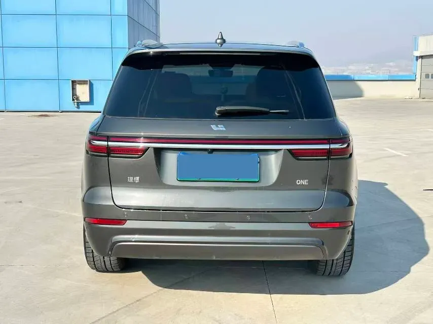 2020 Li ONE Range Extended 131HP REEV 40.5KWH,autocango,china used car exporter,china ev exporter,chinese used car exporter,chinese used ev exporter