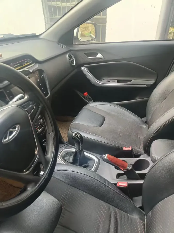 2018 Chery Tiggo 3x 1.5L 106HP L4 5MT,autocango,china used car exporter,china ev exporter,chinese used car exporter,chinese used ev exporter