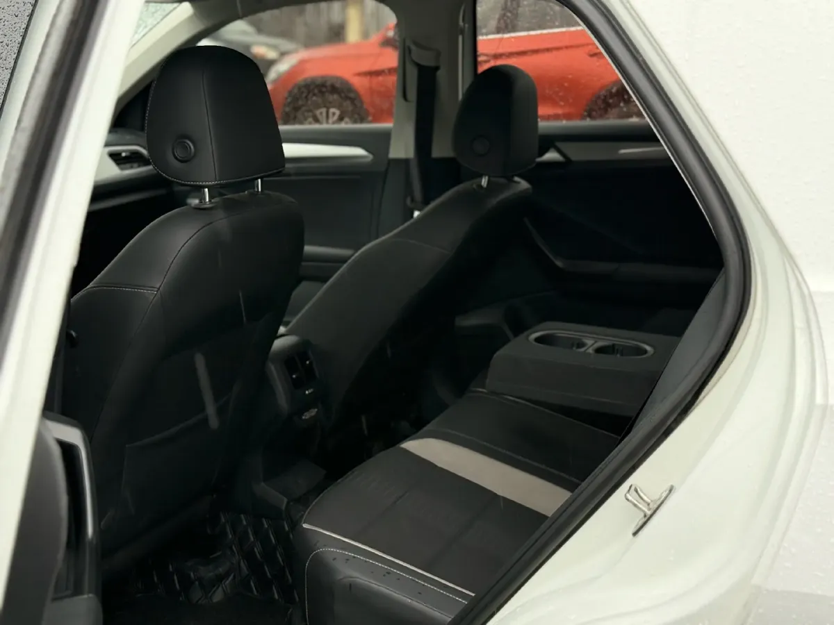 2019 Volkswagen T-Roc 1.4T 131HP L4 7DCT,autocango,china used car exporter,china ev exporter,chinese used car exporter,chinese used ev exporter