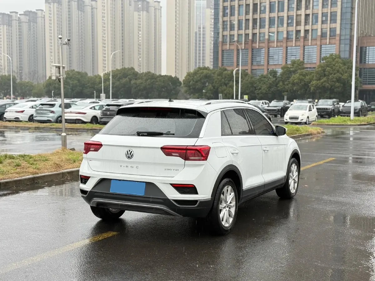 2019 Volkswagen T-Roc 1.4T 131HP L4 7DCT,autocango,china used car exporter,china ev exporter,chinese used car exporter,chinese used ev exporter