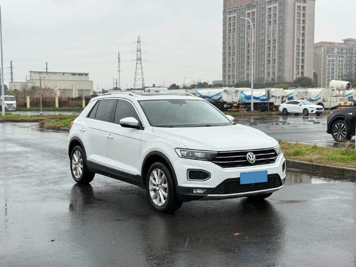 2019 Volkswagen T-Roc 1.4T 131HP L4 7DCT,autocango,china used car exporter,china ev exporter,chinese used car exporter,chinese used ev exporter
