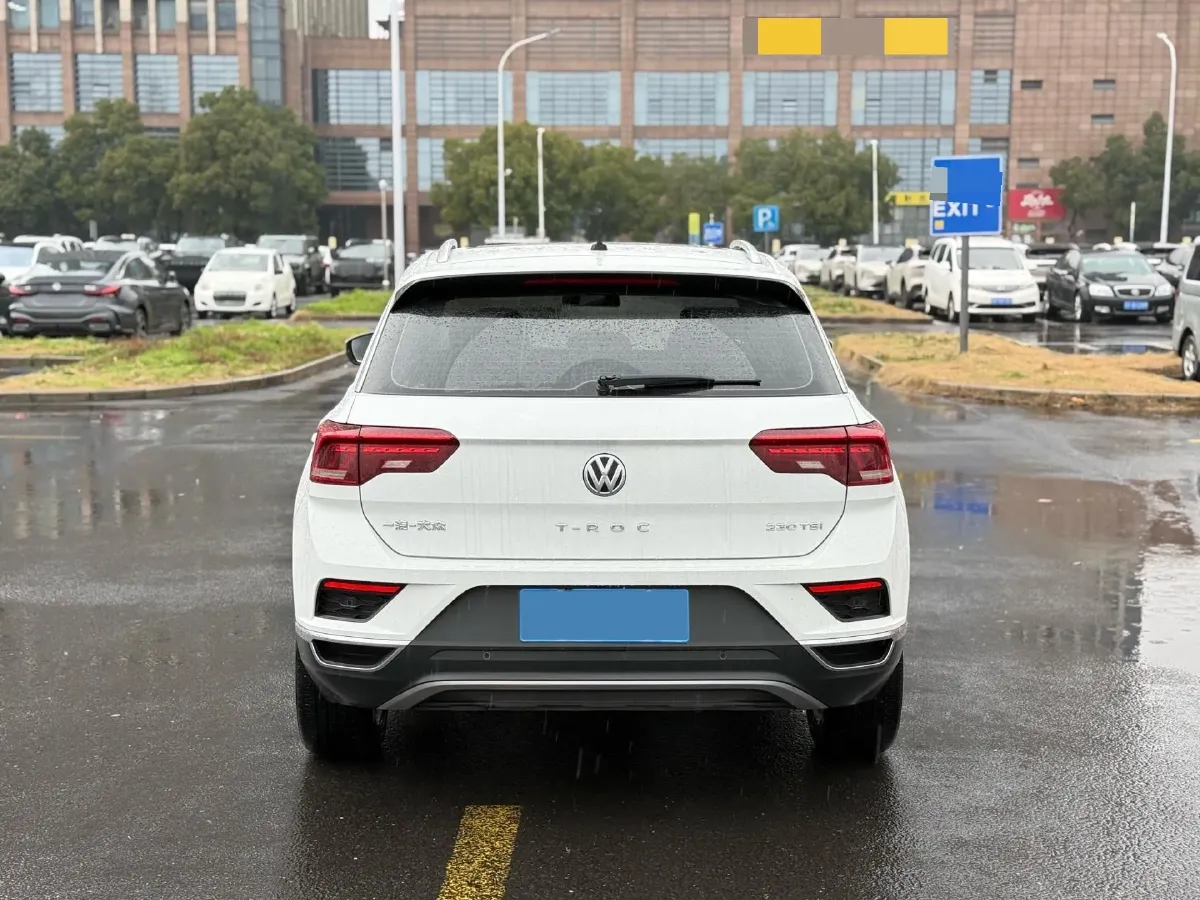 2019 Volkswagen T-Roc 1.4T 131HP L4 7DCT,autocango,china used car exporter,china ev exporter,chinese used car exporter,chinese used ev exporter