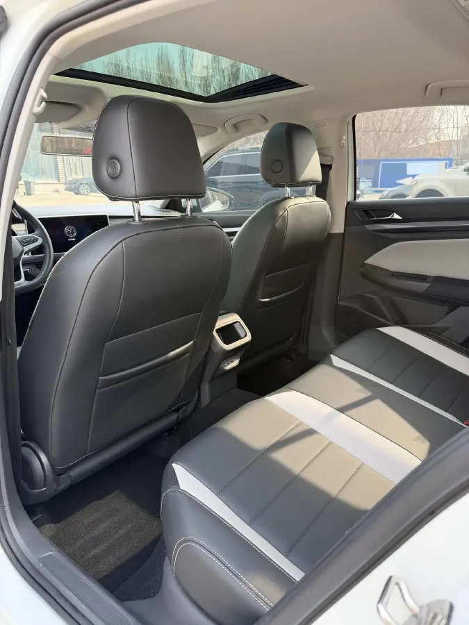 2023 Volkswagen Bora 1.2T 116HP L4 7DCT,autocango,china used car exporter,china ev exporter,chinese used car exporter,chinese used ev exporter