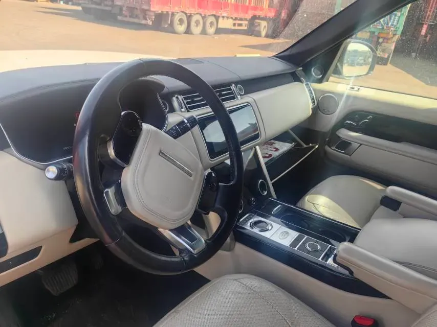 2018 Land Rover Range Rover Evoque 2.0T 241HP L4 9AT,autocango,china used car exporter,china ev exporter,chinese used car exporter,chinese used ev exporter