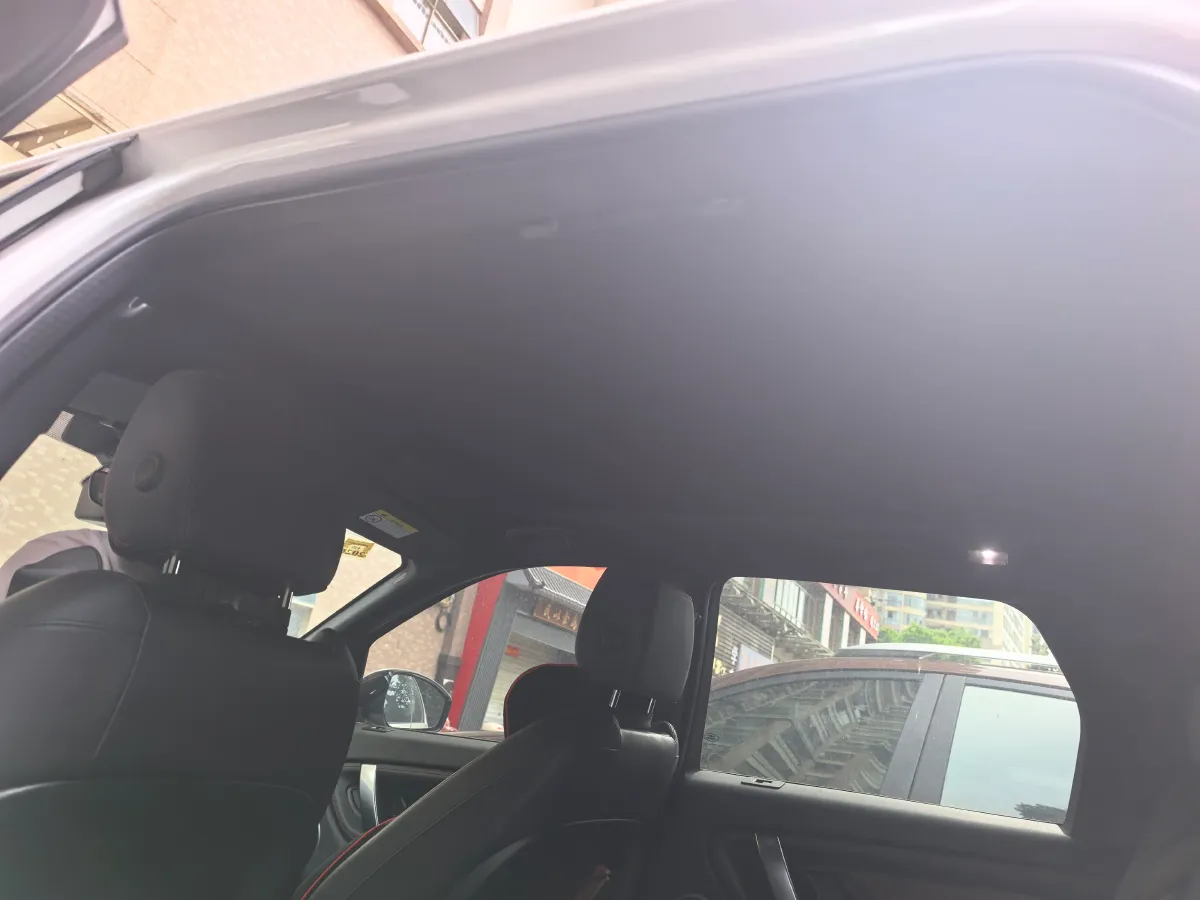 2020 Land Rover Discovery Sport 2.0T 249HP L4 9AT,autocango,china used car exporter,china ev exporter,chinese used car exporter,chinese used ev exporter