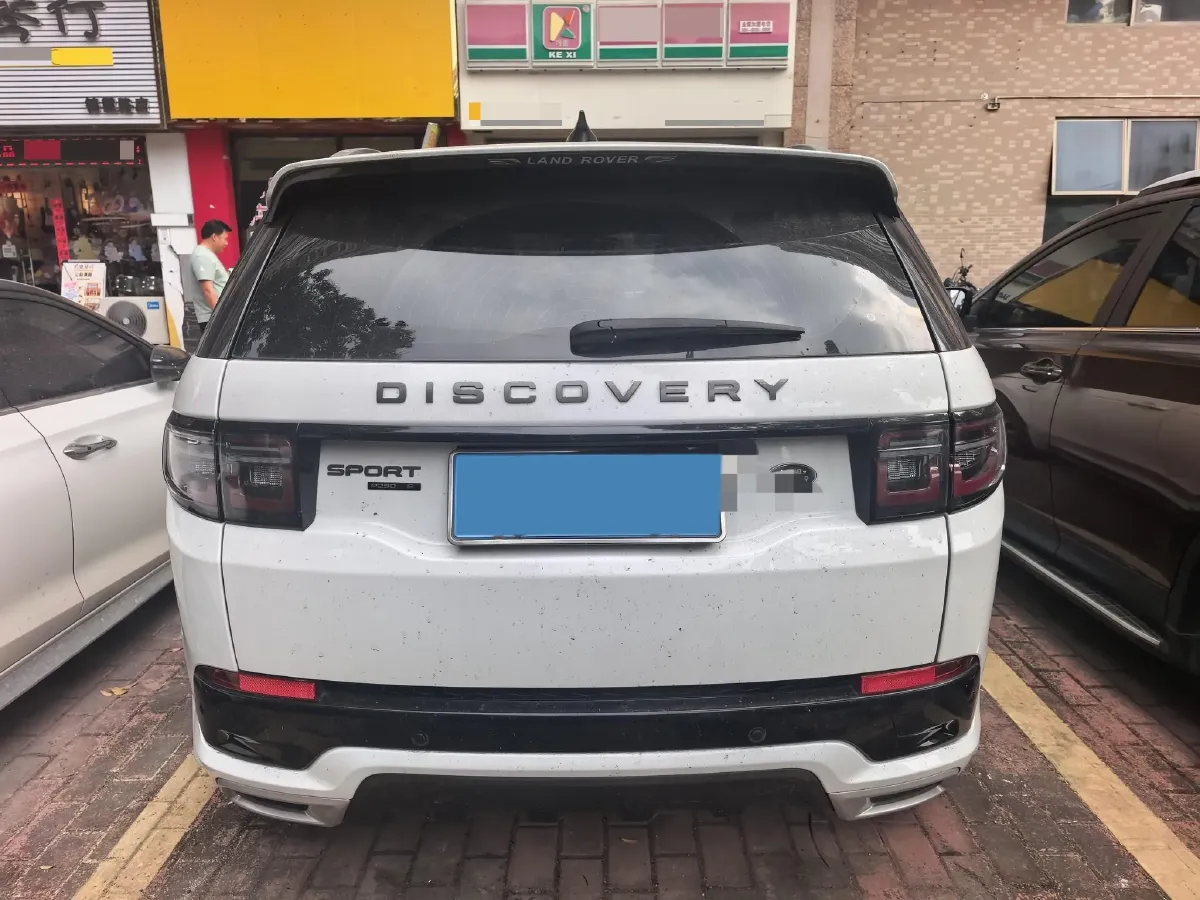 2020 Land Rover Discovery Sport 2.0T 249HP L4 9AT,autocango,china used car exporter,china ev exporter,chinese used car exporter,chinese used ev exporter