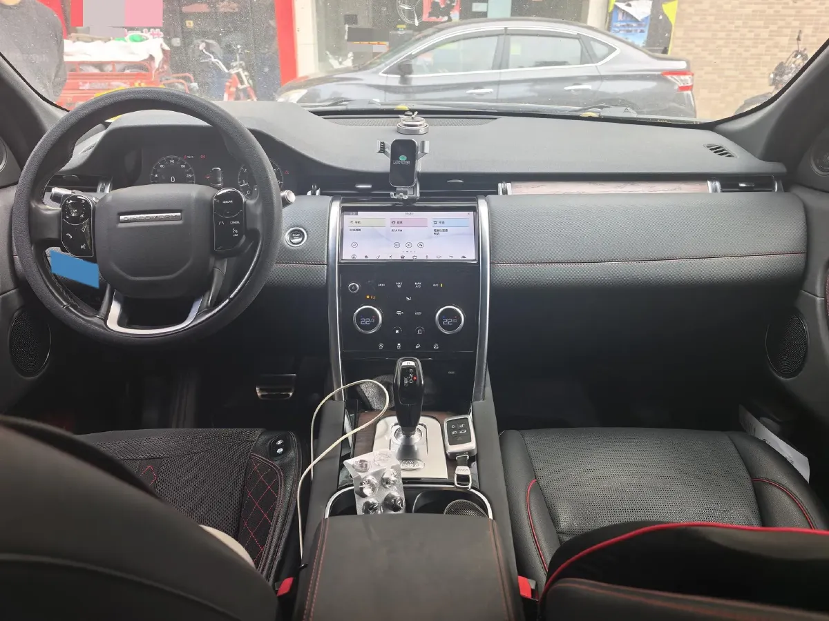 2020 Land Rover Discovery Sport 2.0T 249HP L4 9AT,autocango,china used car exporter,china ev exporter,chinese used car exporter,chinese used ev exporter