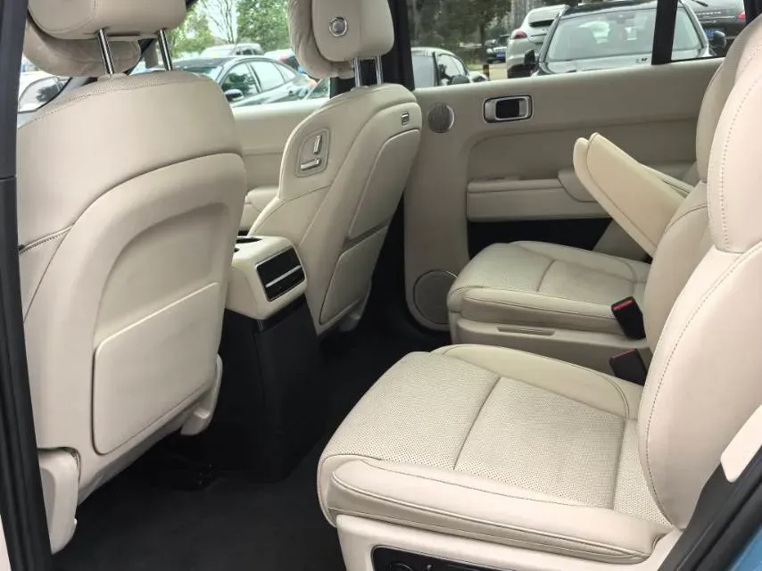 2022 Li L9 Range Extended 154HP REEV 42.6KWH,autocango,china used car exporter,china ev exporter,chinese used car exporter,chinese used ev exporter