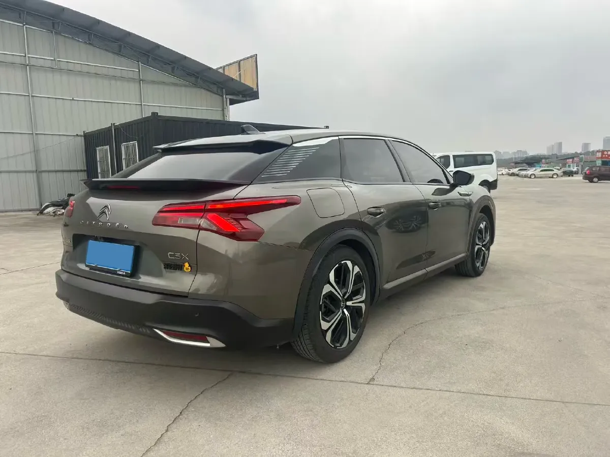 2021 Citroen C5 X 1.6T 175HP L4 8AT,autocango,china used car exporter,china ev exporter,chinese used car exporter,chinese used ev exporter