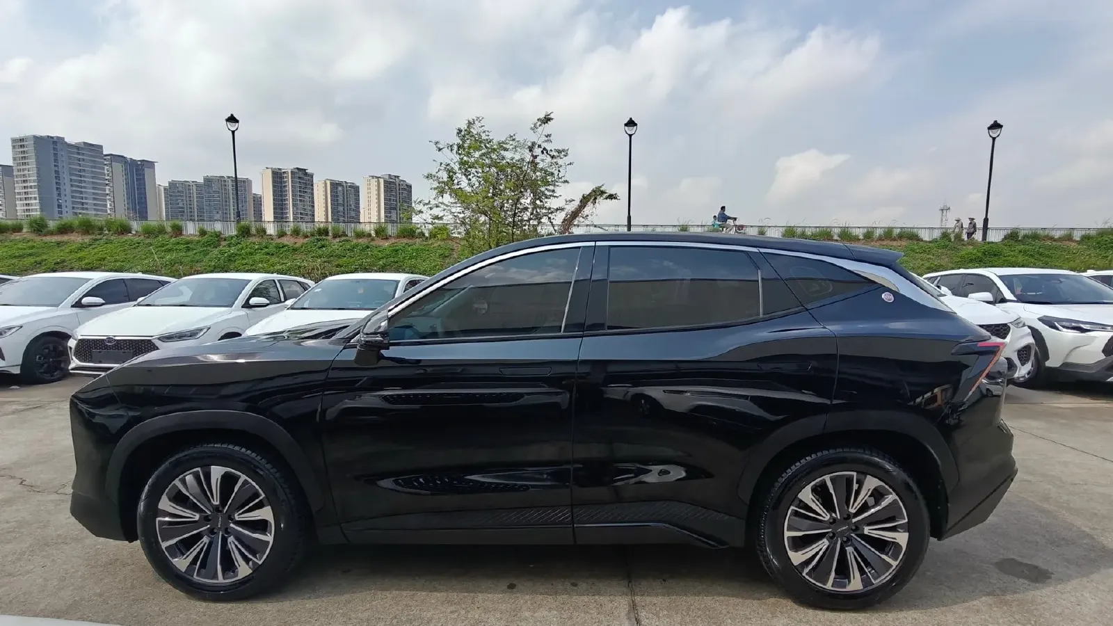 2022 Jetour DASHING 1.6T 197HP L4 7DCT,autocango,china used car exporter,china ev exporter,chinese used car exporter,chinese used ev exporter