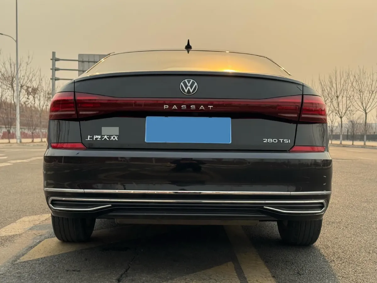 2023 Volkswagen Passat 1.4T 150HP L4 7DCT,autocango,china used car exporter,china ev exporter,chinese used car exporter,chinese used ev exporter