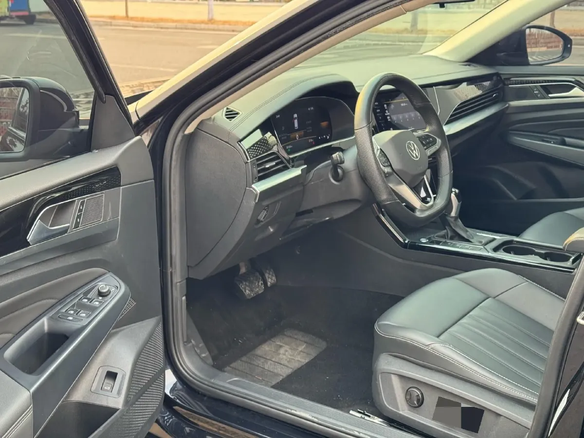 2023 Volkswagen Passat 1.4T 150HP L4 7DCT,autocango,china used car exporter,china ev exporter,chinese used car exporter,chinese used ev exporter