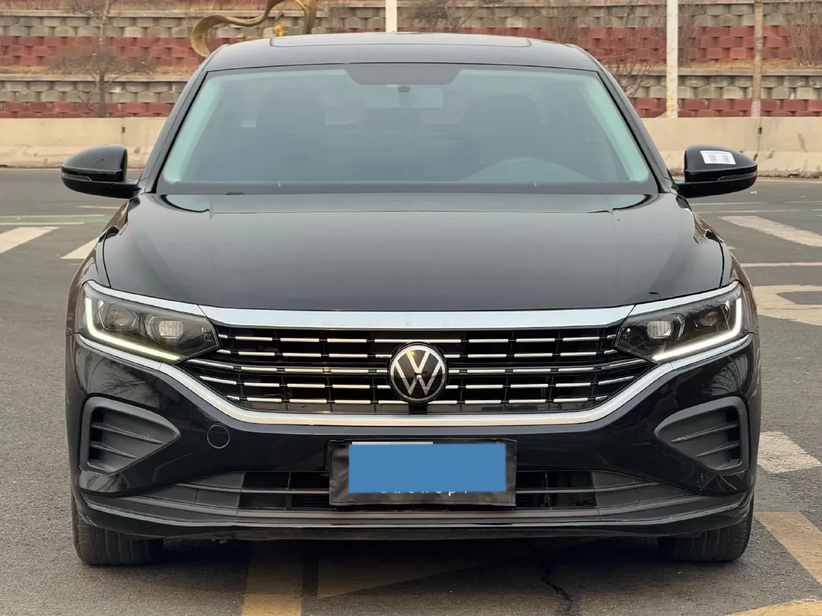2023 Volkswagen Passat 1.4T 150HP L4 7DCT,autocango,china used car exporter,china ev exporter,chinese used car exporter,chinese used ev exporter