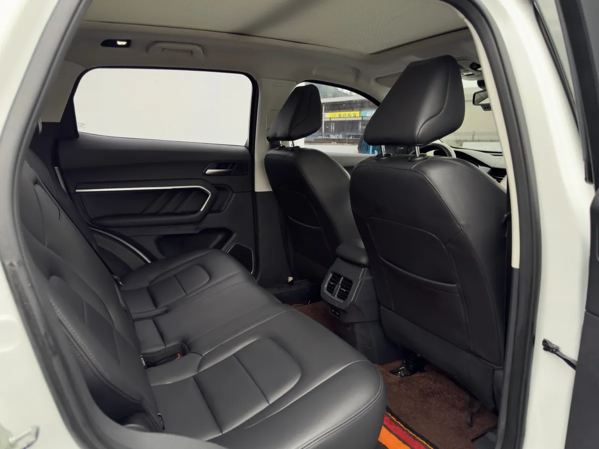 2018 Haval H6 1.5T 169HP L4 7DCT,autocango,china used car exporter,china ev exporter,chinese used car exporter,chinese used ev exporter