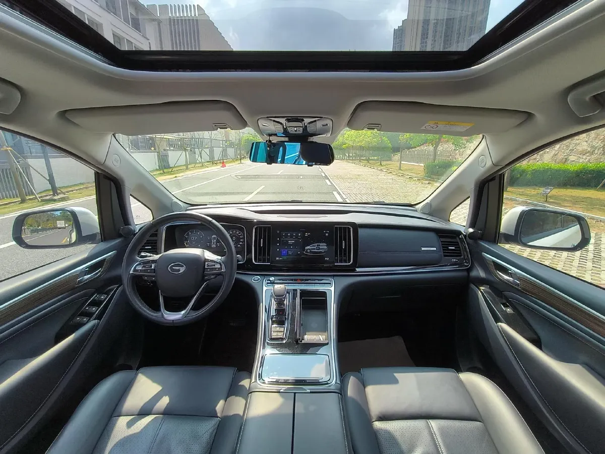 2021 GAC Trumpchi M8 2.0T 252HP L4 8AT,autocango,china used car exporter,china ev exporter,chinese used car exporter,chinese used ev exporter