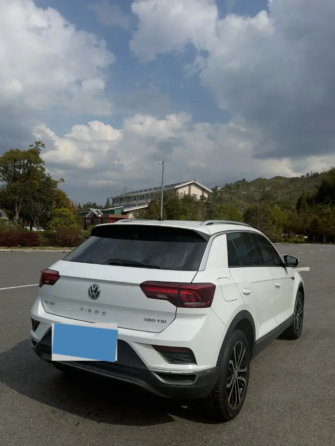 2020 Volkswagen T-Roc 1.4T 150HP L4 7DCT,autocango,china used car exporter,china ev exporter,chinese used car exporter,chinese used ev exporter