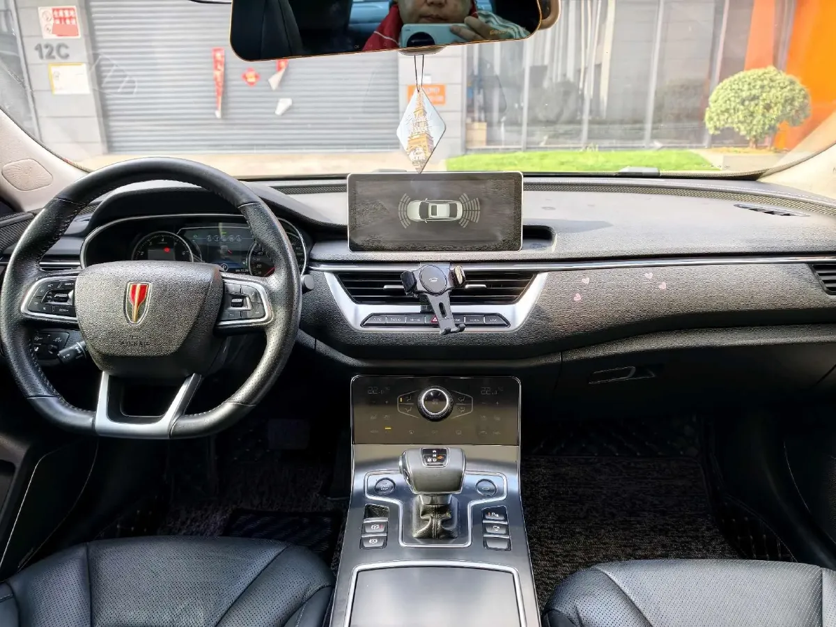 2020 HongQi H5 1.8T 197HP L4 6AT,autocango,china used car exporter,china ev exporter,chinese used car exporter,chinese used ev exporter