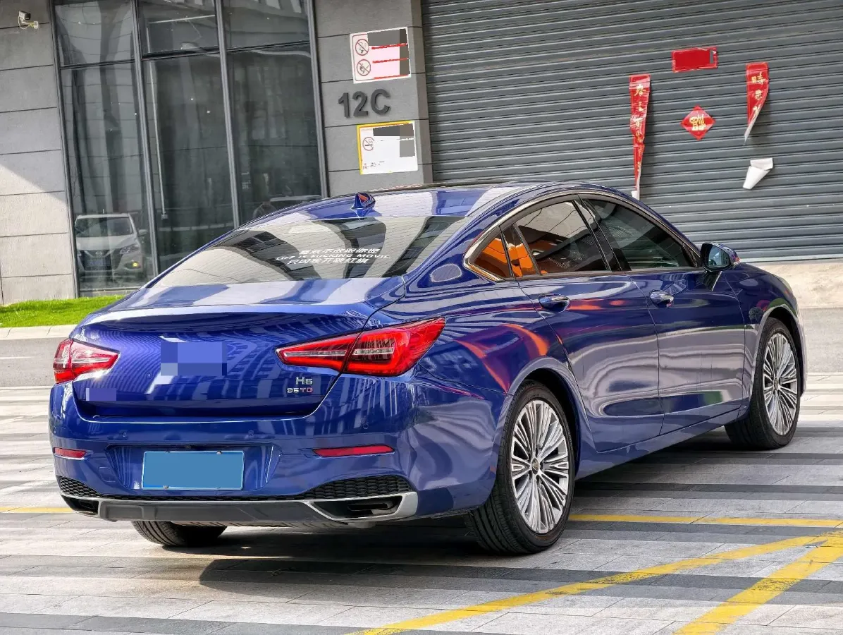 2020 HongQi H5 1.8T 197HP L4 6AT,autocango,china used car exporter,china ev exporter,chinese used car exporter,chinese used ev exporter