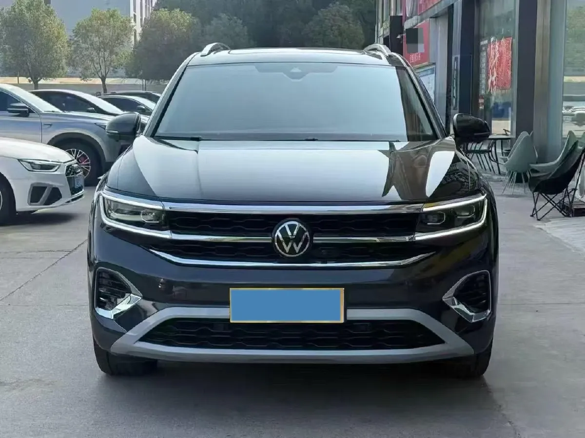 2022 Volkswagen Talagon 2.0T 220HP L4 7DCT,autocango,china used car exporter,china ev exporter,chinese used car exporter,chinese used ev exporter