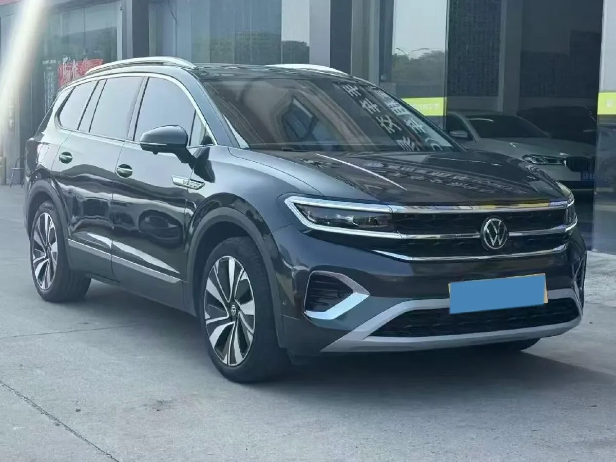 2022 Volkswagen Talagon 2.0T 220HP L4 7DCT,autocango,china used car exporter,china ev exporter,chinese used car exporter,chinese used ev exporter