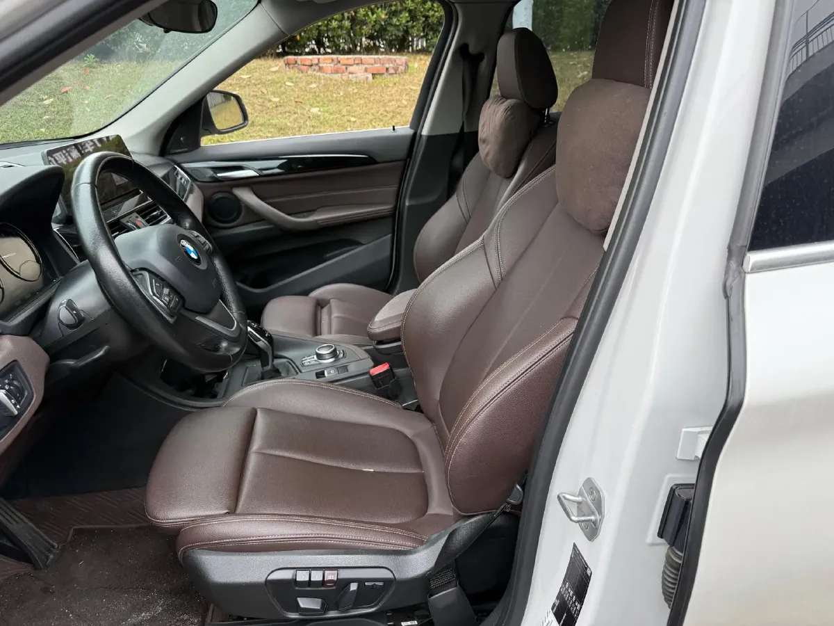 2020 BMW X1 2.0T 192HP L4 7DCT,autocango,china used car exporter,china ev exporter,chinese used car exporter,chinese used ev exporter