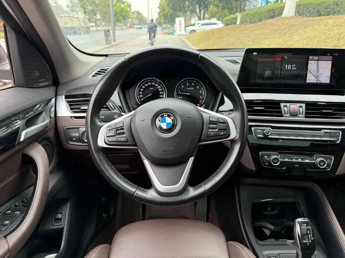 2020 BMW X1 2.0T 192HP L4 7DCT,autocango,china used car exporter,china ev exporter,chinese used car exporter,chinese used ev exporter