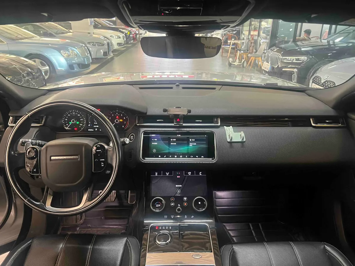2018 Land Rover Range Rover Velar 2.0T 300HP L4 8AT,autocango,china used car exporter,china ev exporter,chinese used car exporter,chinese used ev exporter