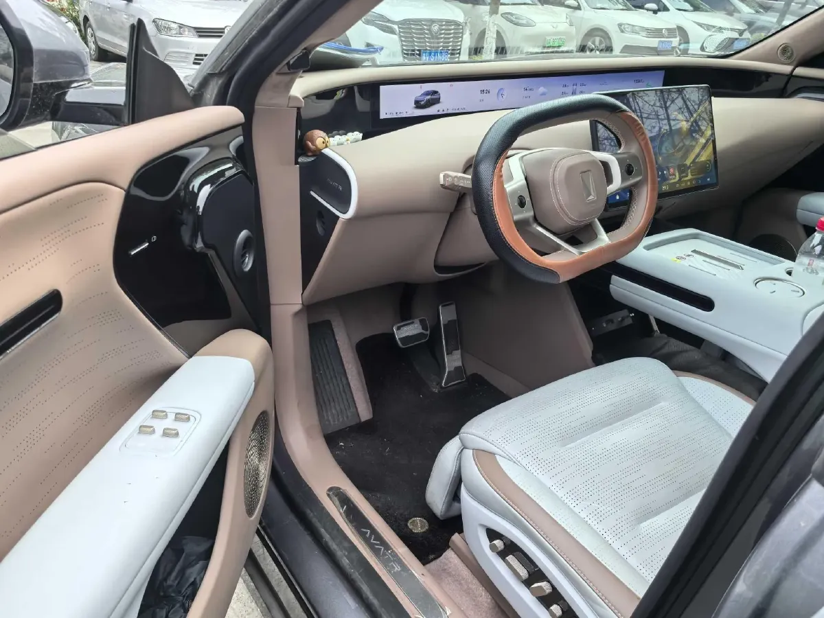 2024 Avatr 07 1.5T 156HP L4 REEV 39.05KWH,autocango,china used car exporter,china ev exporter,chinese used car exporter,chinese used ev exporter