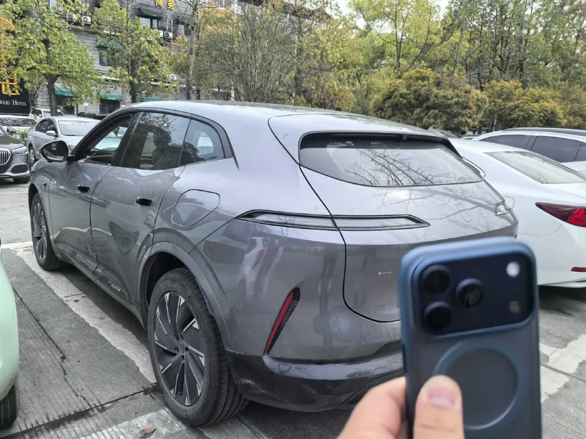 2024 Avatr 07 1.5T 156HP L4 REEV 39.05KWH,autocango,china used car exporter,china ev exporter,chinese used car exporter,chinese used ev exporter