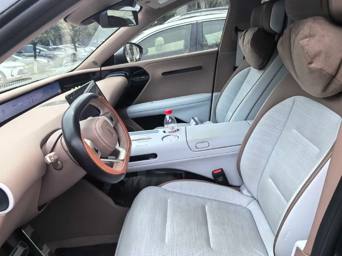 2024 Avatr 07 1.5T 156HP L4 REEV 39.05KWH,autocango,china used car exporter,china ev exporter,chinese used car exporter,chinese used ev exporter