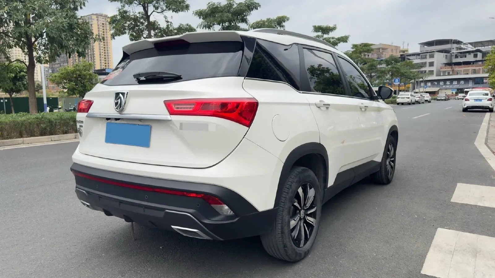 2018 BaoJun 530 1.5T 150HP L4 6DCT,autocango,china used car exporter,china ev exporter,chinese used car exporter,chinese used ev exporter
