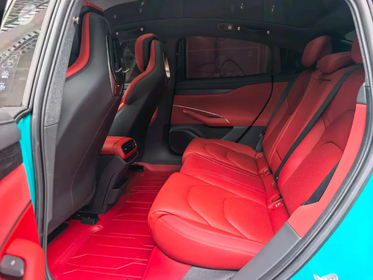 2024 MI SU7 BEV 73.6KWH,autocango,china used car exporter,china ev exporter,chinese used car exporter,chinese used ev exporter