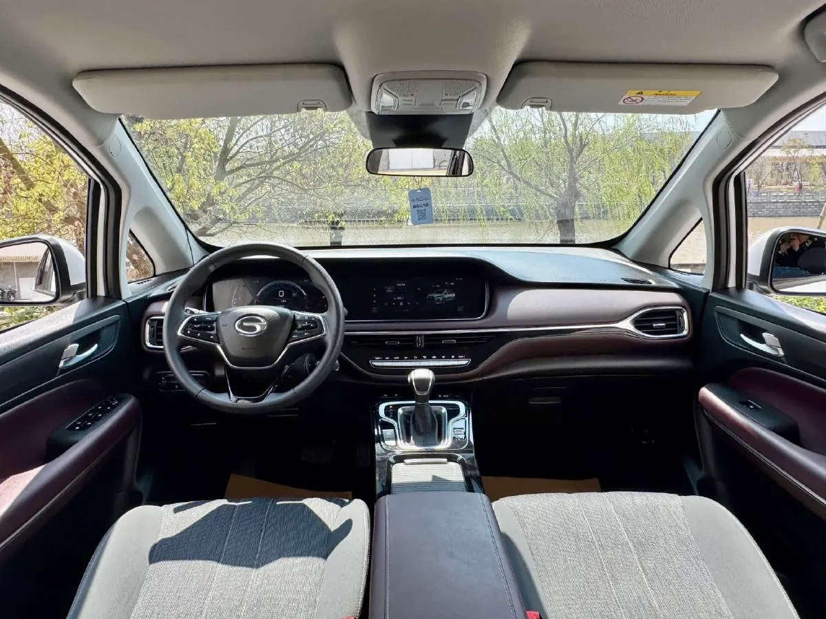 2023 GAC Trumpchi M6 1.5T 177HP L4 7DCT,autocango,china used car exporter,china ev exporter,chinese used car exporter,chinese used ev exporter