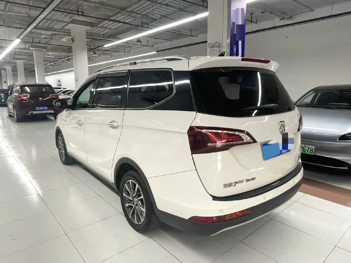 2019 BaoJun 730 1.5T 151HP L4 CVT,autocango,china used car exporter,china ev exporter,chinese used car exporter,chinese used ev exporter