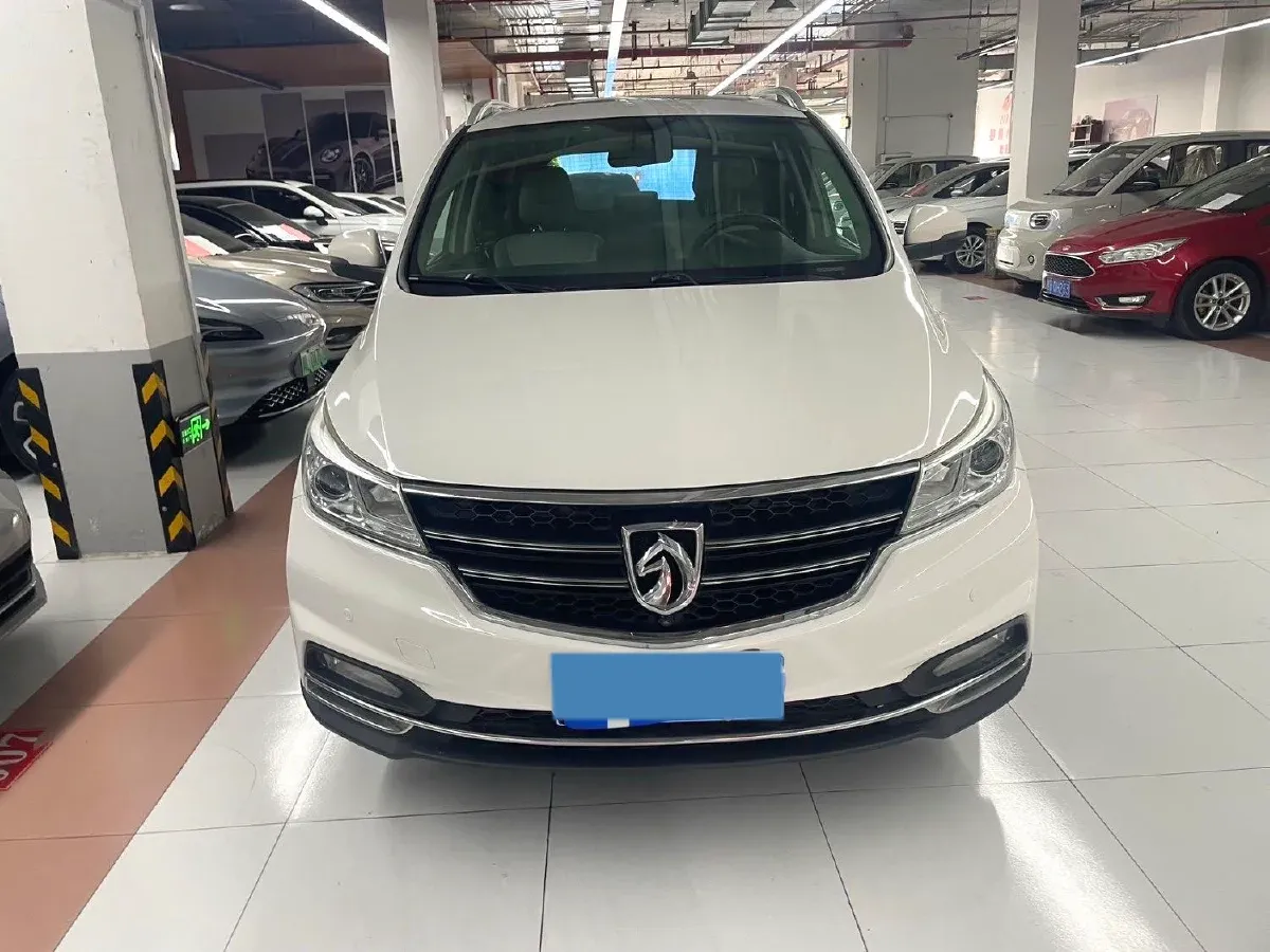 2019 BaoJun 730 1.5T 151HP L4 CVT,autocango,china used car exporter,china ev exporter,chinese used car exporter,chinese used ev exporter