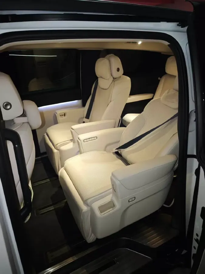 2025 Li MEGA BEV,autocango,china used car exporter,china ev exporter,chinese used car exporter,chinese used ev exporter