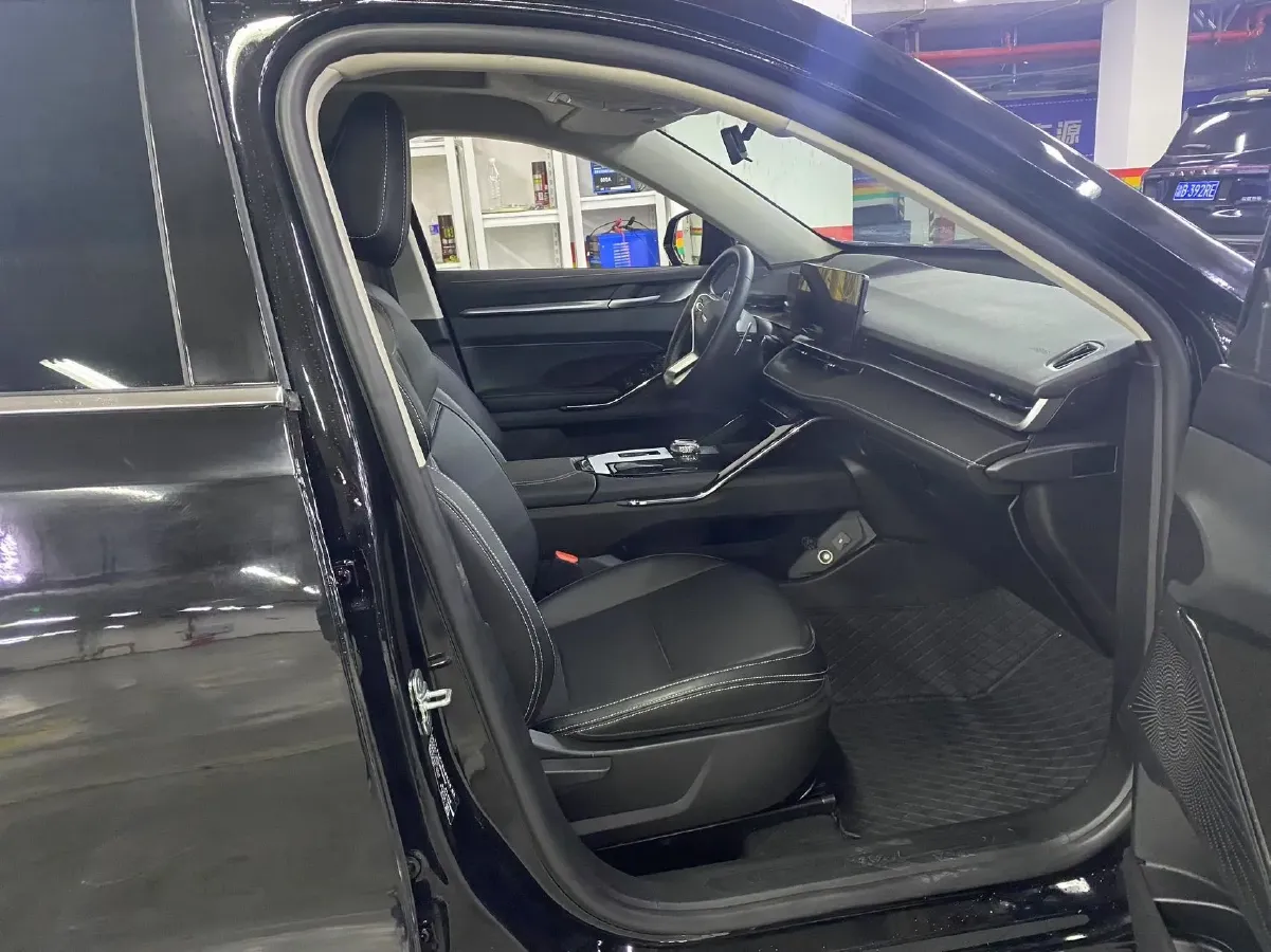 2024 Haval H6 1.5T 184HP L4 7DCT,autocango,china used car exporter,china ev exporter,chinese used car exporter,chinese used ev exporter