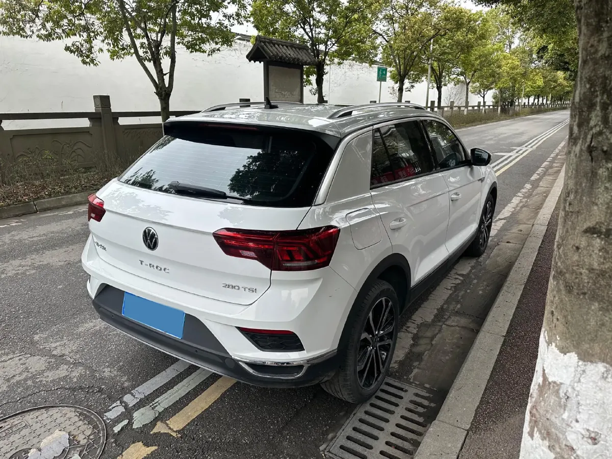 2021 Volkswagen T-Roc 1.4T 150HP L4 7DCT,autocango,china used car exporter,china ev exporter,chinese used car exporter,chinese used ev exporter