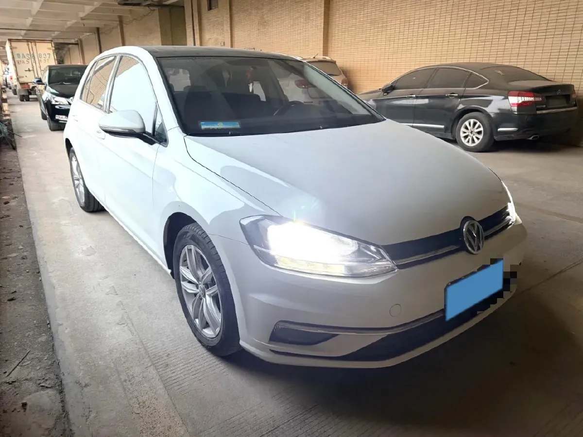 2018 Volkswagen Golf 1.6L 110HP L4 6AT,autocango,china used car exporter,china ev exporter,chinese used car exporter,chinese used ev exporter