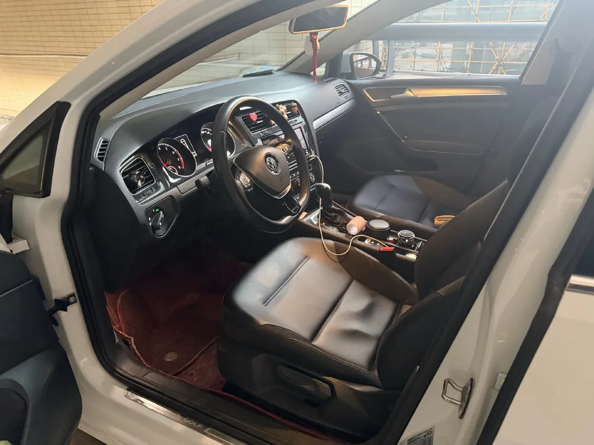 2018 Volkswagen Golf 1.6L 110HP L4 6AT,autocango,china used car exporter,china ev exporter,chinese used car exporter,chinese used ev exporter