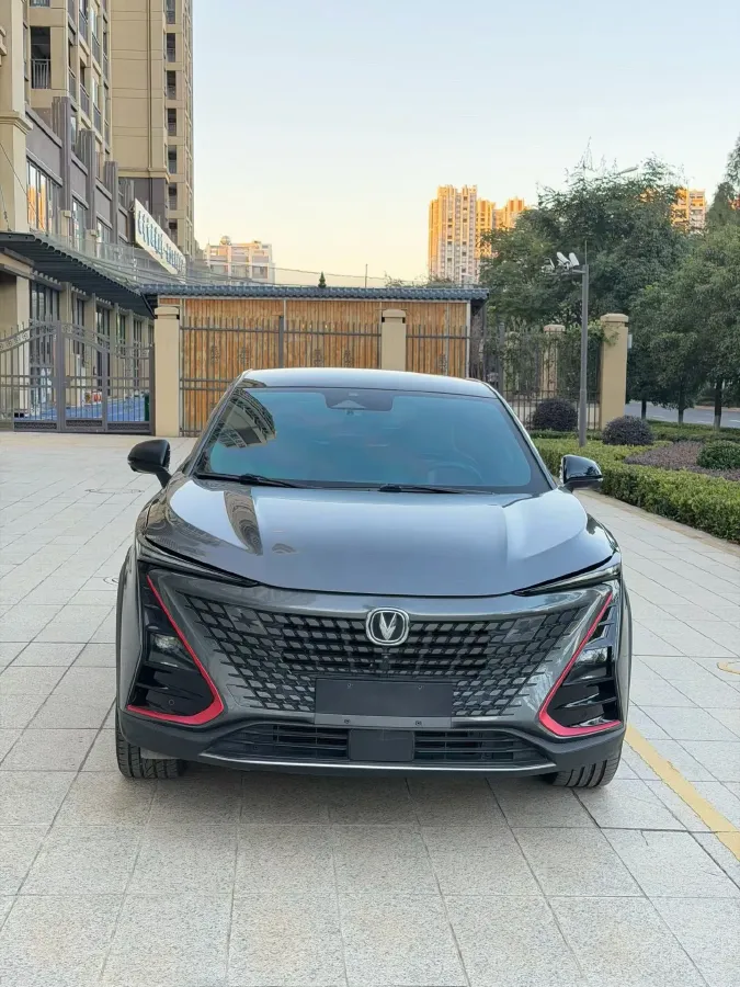 2021 ChangAn UNI-T 1.5T 180HP L4 7DCT,autocango,china used car exporter,china ev exporter,chinese used car exporter,chinese used ev exporter