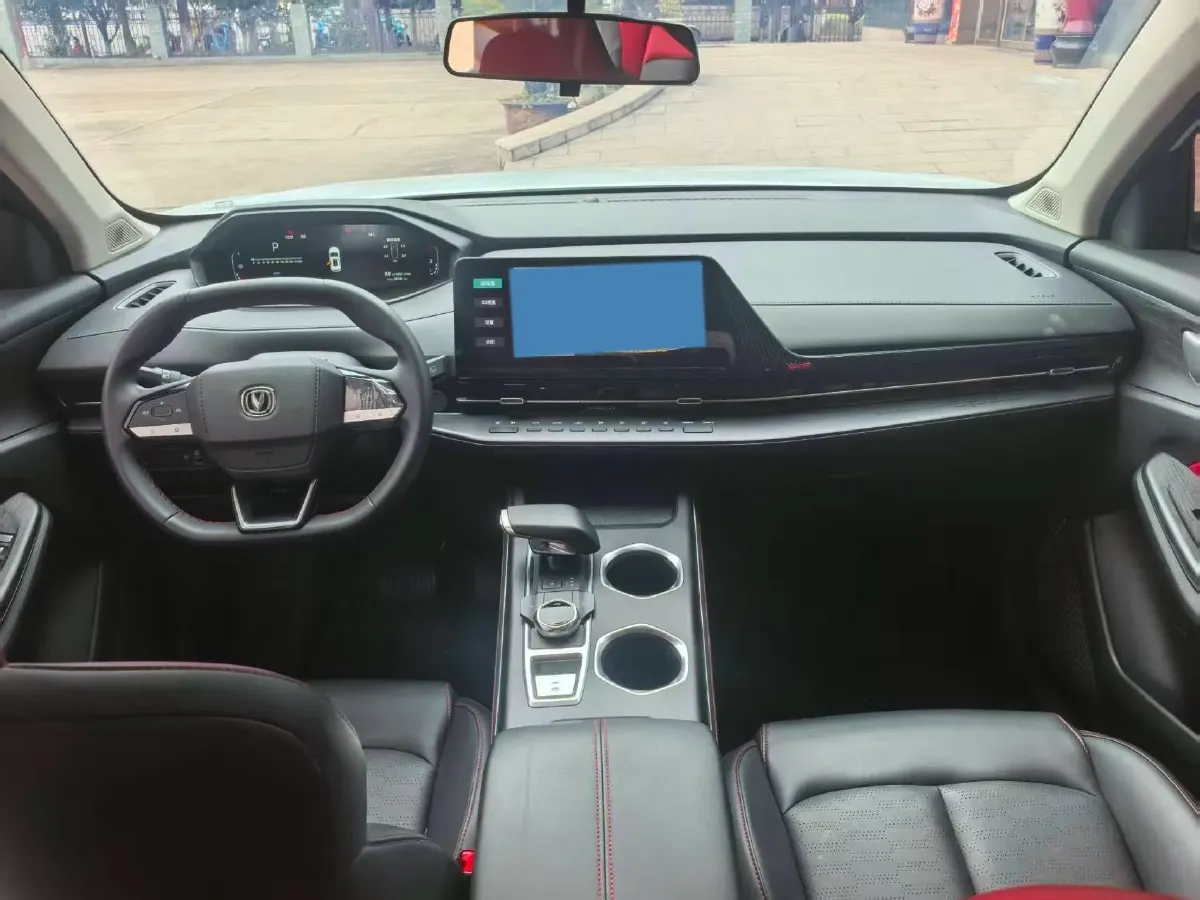 2022 ChangAn Oshan X7 Plus 1.5T 188HP L4 7DCT,autocango,china used car exporter,china ev exporter,chinese used car exporter,chinese used ev exporter