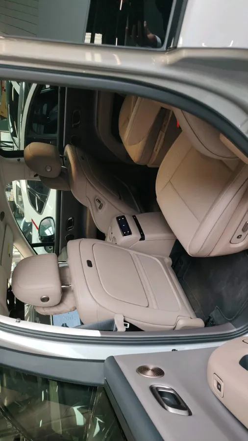 2025 Li i8 BEV,autocango,china used car exporter,china ev exporter,chinese used car exporter,chinese used ev exporter