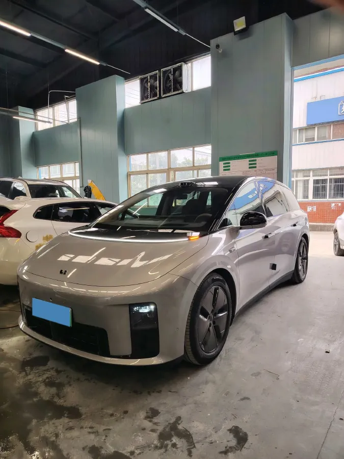 2025 Li i8 BEV,autocango,china used car exporter,china ev exporter,chinese used car exporter,chinese used ev exporter
