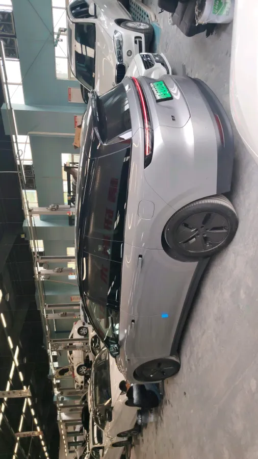 2025 Li i8 BEV,autocango,china used car exporter,china ev exporter,chinese used car exporter,chinese used ev exporter