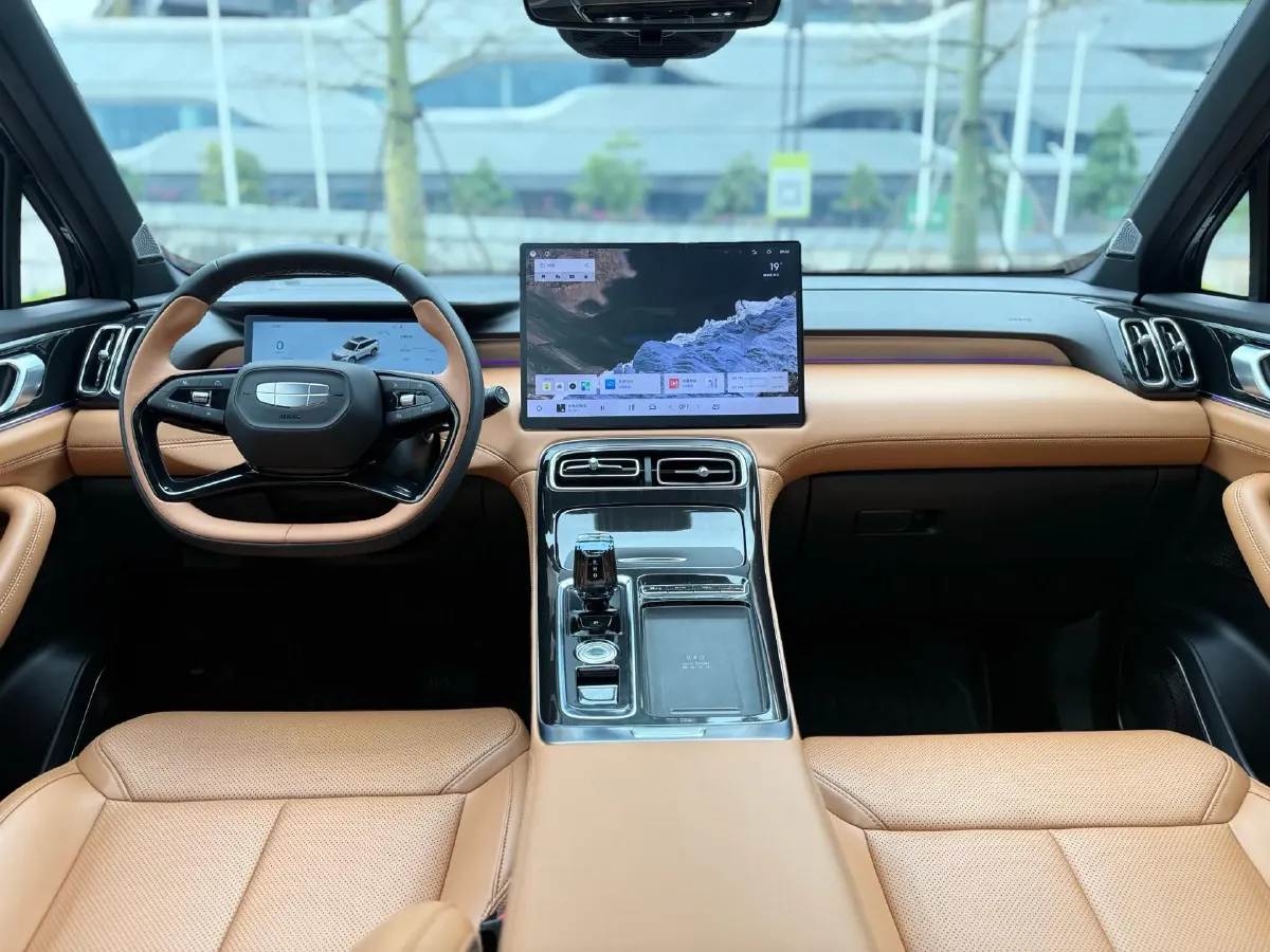 2025 Geely StarRay 1.5T 181HP L4 7DCT,autocango,china used car exporter,china ev exporter,chinese used car exporter,chinese used ev exporter