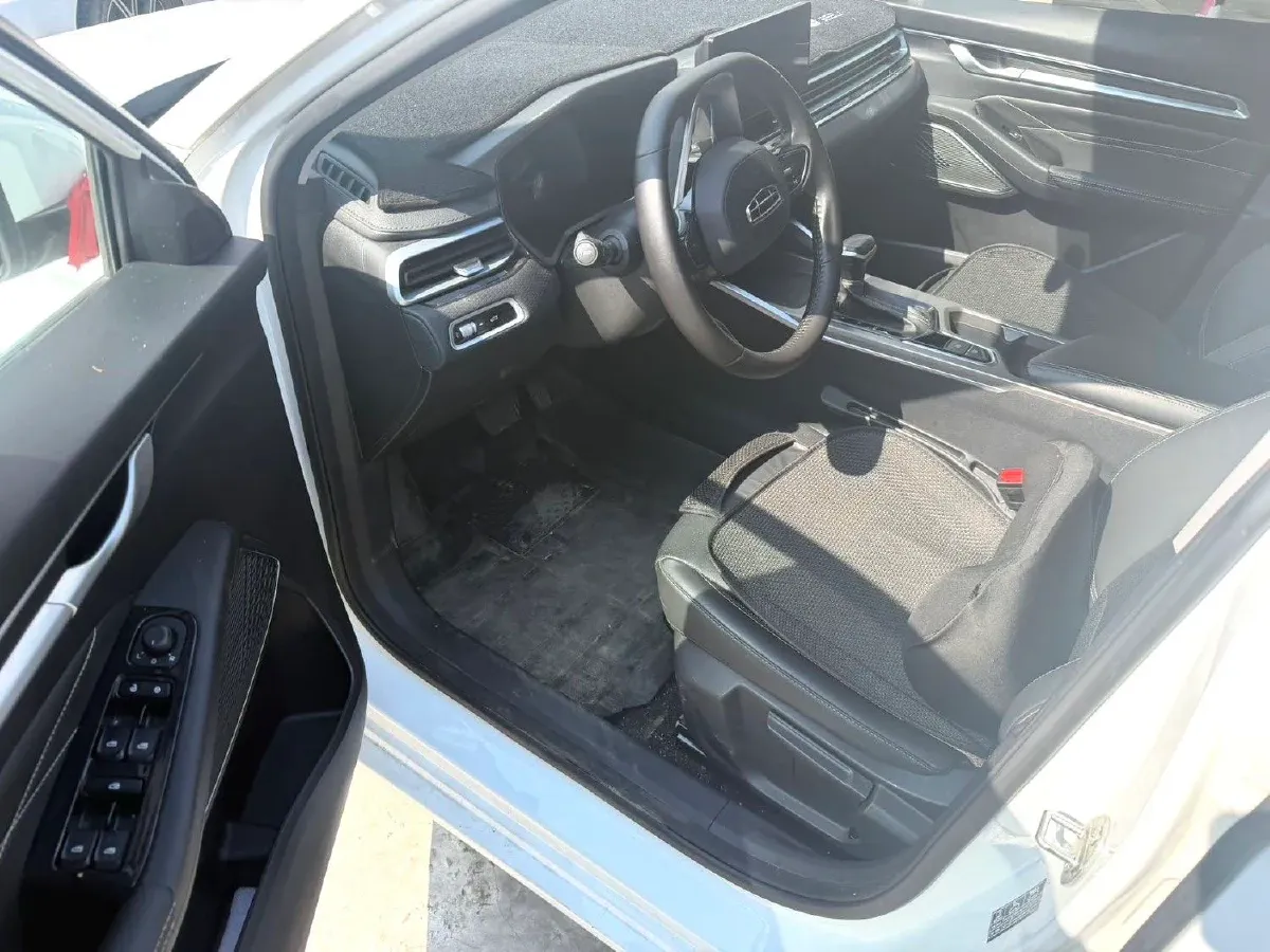 2022 Geely Emgrand 1.5L 114HP L4 CVT,autocango,china used car exporter,china ev exporter,chinese used car exporter,chinese used ev exporter